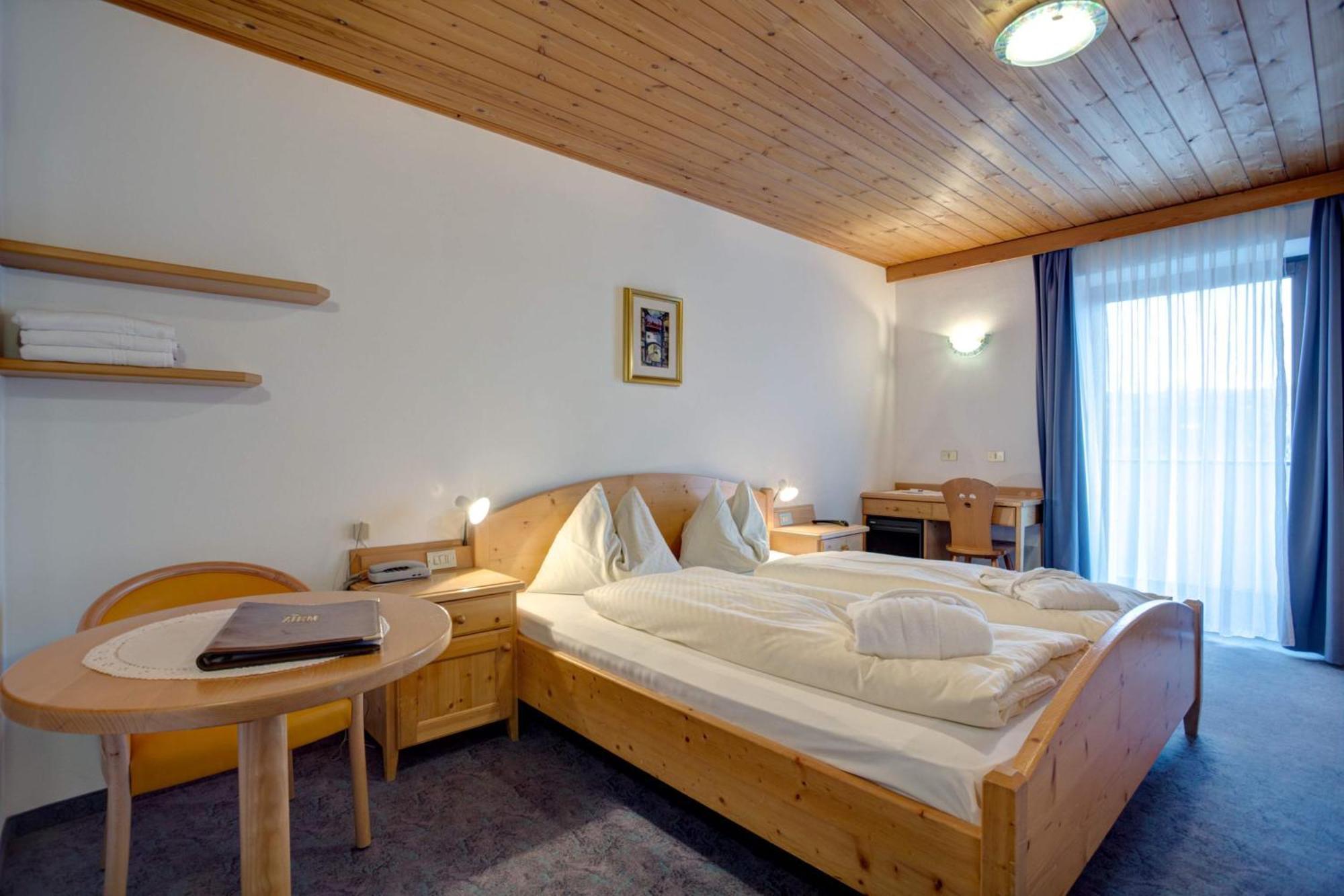 Good Life Hotel Zirm Obereggen Ruang foto